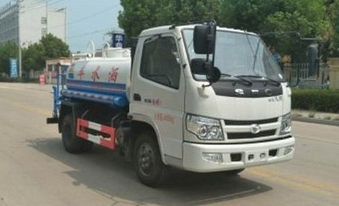 3噸灑水車廠家價(jià)格_3噸時(shí)風(fēng)風(fēng)順?biāo){牌綠化灑水車