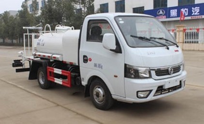 藍(lán)牌灑水車多少錢一輛_東風(fēng)途逸2噸藍(lán)牌綠化灑水車廠家價(jià)格
