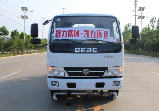5噸東風(fēng)凱普特灑水車高清圖片 5噸東風(fēng)凱普特灑水車高清圖片