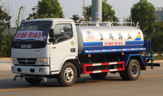 5噸東風(fēng)凱普特灑水車高清圖片 5噸東風(fēng)凱普特灑水車高清圖片