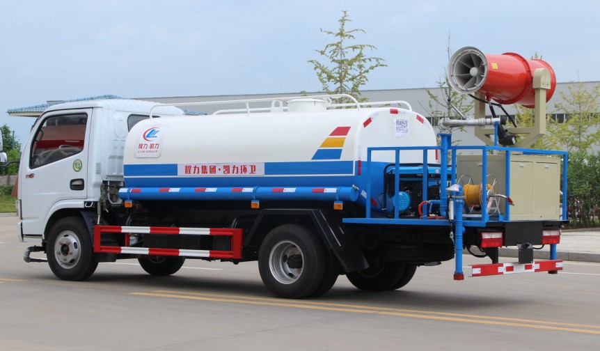 5方東風多利卡霧炮車(朝柴發(fā)動機)高清圖片 5方東風多利卡霧炮車(朝柴發(fā)動機)高清圖片