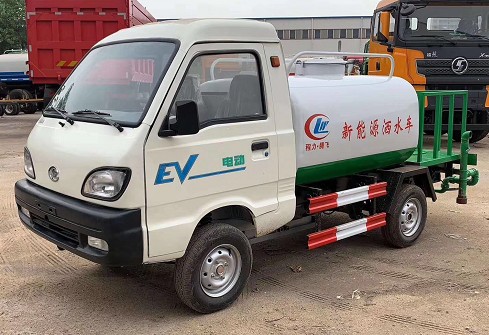小型灑水車(chē)1.5噸的價(jià)格多少_新能源純電動(dòng)小型灑水車(chē)