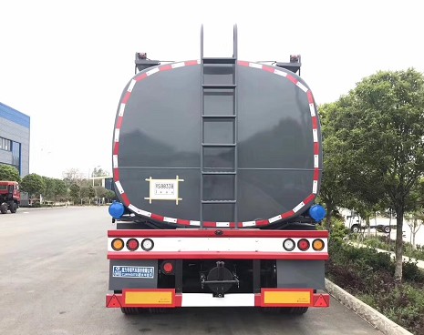 東風天龍半掛運水車圖片 東風天龍半掛運水車圖片