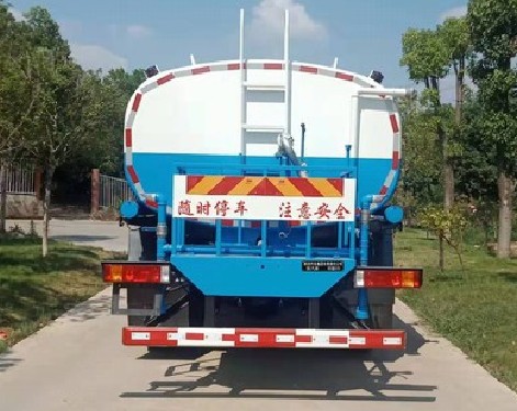 12方灑水車生產(chǎn)廠家_國六12方陜汽軒德綠化灑水車廠家價格